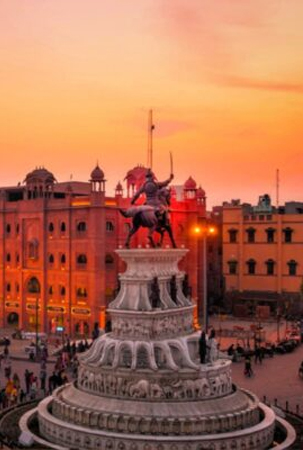 1 Day Delhi to Amritsar Tour by AC Volvo Bus (24 hours)