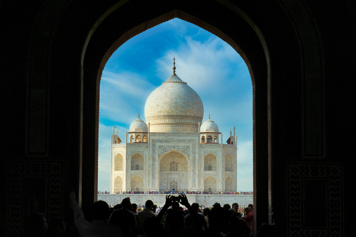 1 Day Taj Mahal Agra Fort & Fatehpur Sikri by Volvo AC Bus